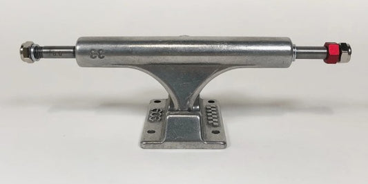 ACE AF1 Trucks 33 in Polished Silver & Matte Black finish